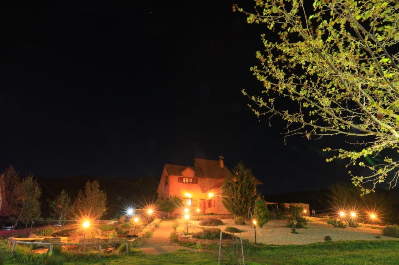 Ferme D'Hote La Vallee アズルー エクステリア 写真